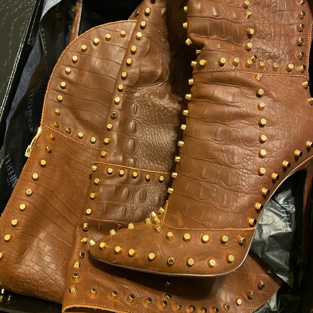 🟤Leather & Studded Boots🟤 - Picture 4 of 7